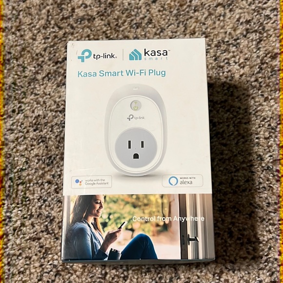 Kasa Smart Wifi Plug - Picture 1 of 3